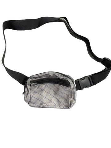 Warren Easton or Edna Karr Schools Fanny Pack in Plaid 99 pattern By Poree’s Embroidery. Perfect compliment to school uniforms.